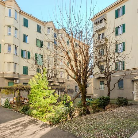New And Functional Apartments Near The Metro ミラノ エクステリア 写真